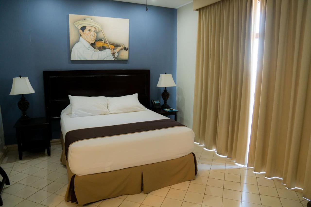 Hotel Presidente Las Tablas Bagian luar foto