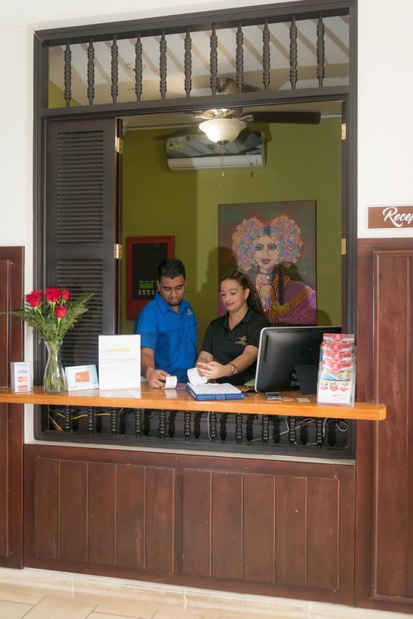 Hotel Presidente Las Tablas Bagian luar foto